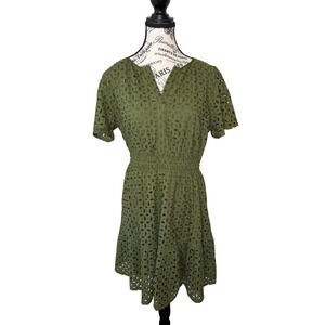 Garden Party Women’s Eyelet Dress Size Medium Green Lined